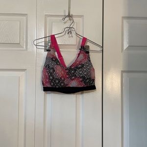 Victoria’s Secret Lightweight sports bra